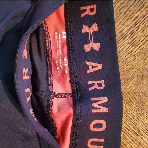 Under Armour Capris - Picture 3 of 3
